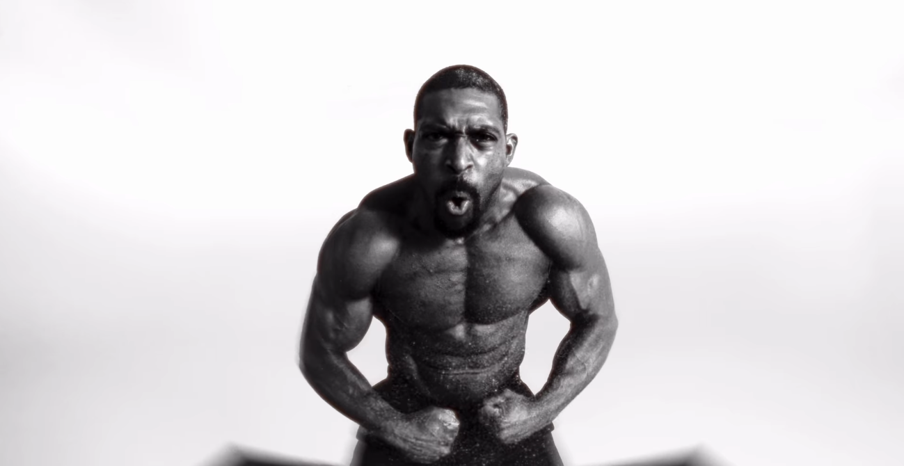 André Crews training